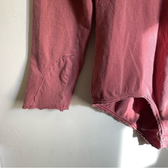Free People long sleeve raw hem bodysuitt - Picture 6 of 8